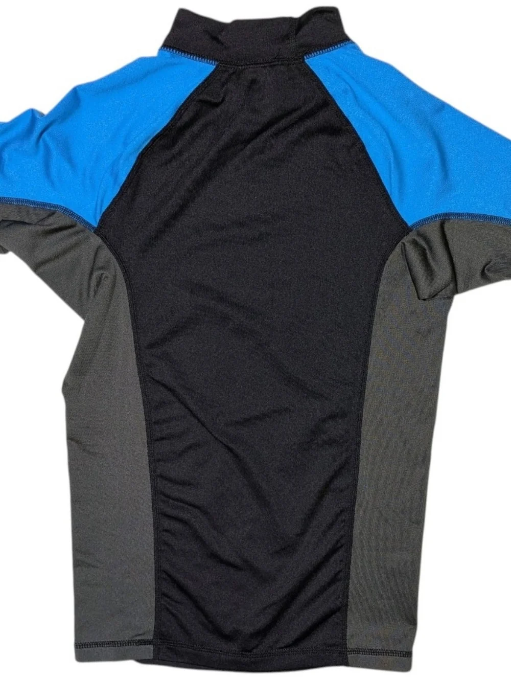 Quiksilver Rashguard + Boardshorts - Picture 5 of 11